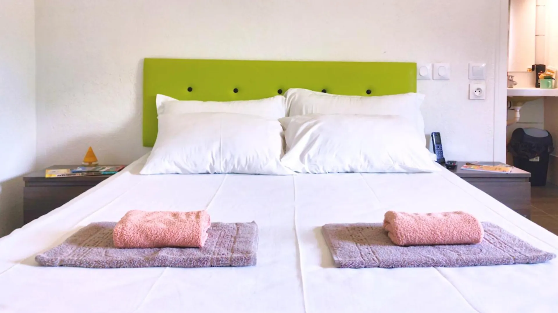 Hotel La Voile Bleue La Richardais France