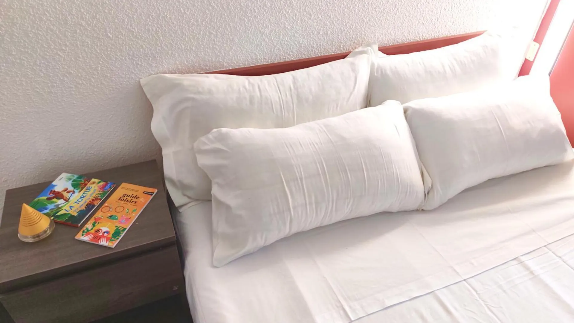 Hotel La Voile Bleue La Richardais 3*,  France